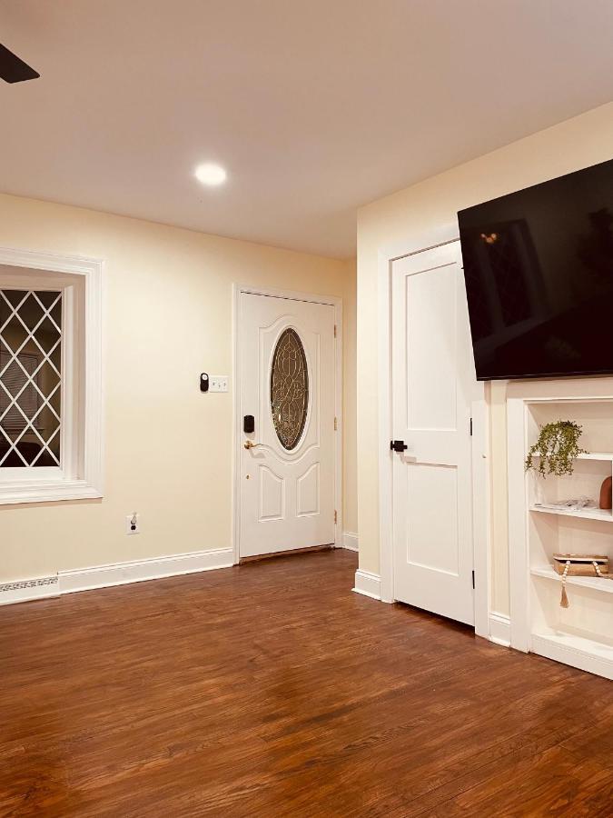 Newly Renovated Charming Home With Parking 华盛顿堡 外观 照片