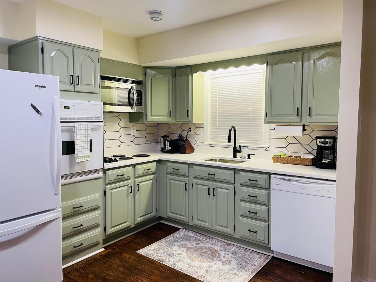 Newly Renovated Charming Home With Parking 华盛顿堡 外观 照片